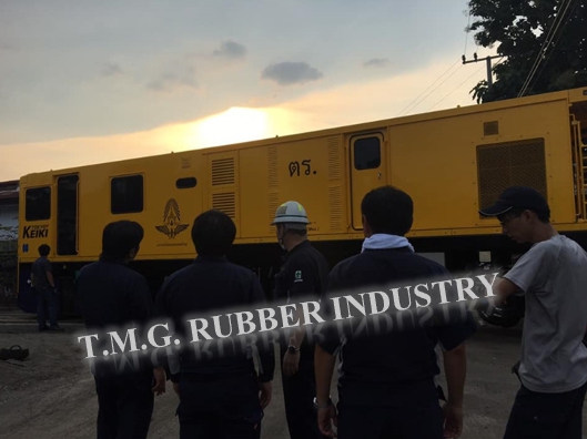 บริการติดตั้งแผ่นยาง ลายเช็คเกอร์ ที่หน้างาน​ การรถไฟแห่งประเทศไทย