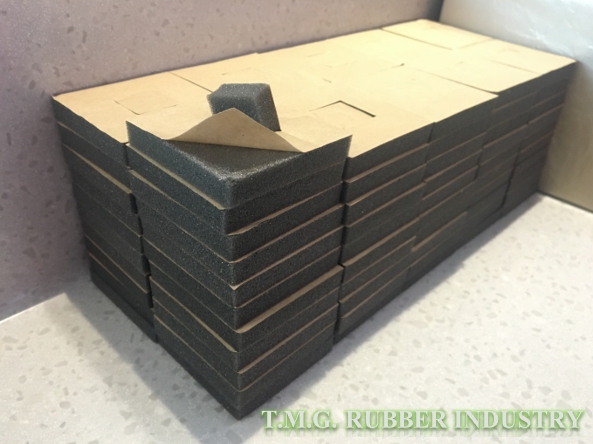 แผ่นฟองน้ำ PU ติดเทปกาว สินค้าตัดตาม Specification ของลูกค้า