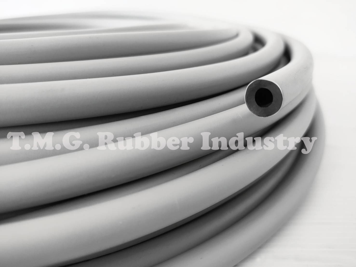 ท่อยางทนน้ำมัน NBR หรือ NBR Rubber Tube